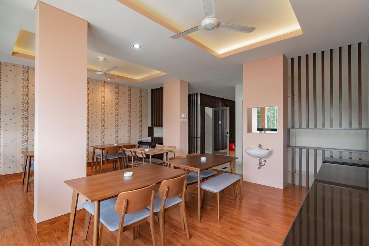 Reddoorz Plus @ Cirebon City Center Exterior foto